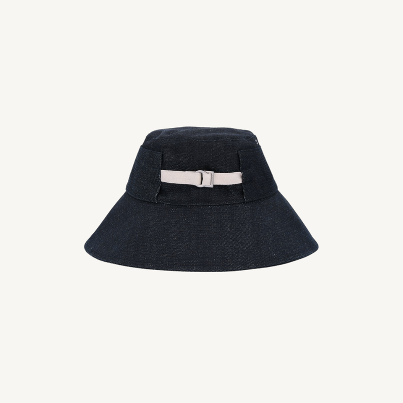 The de-Nîmes Denim Bucket Hat