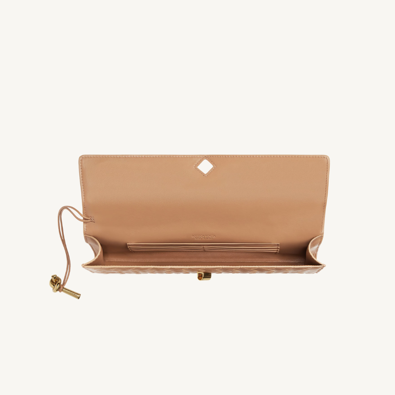 Andiamo Clutch