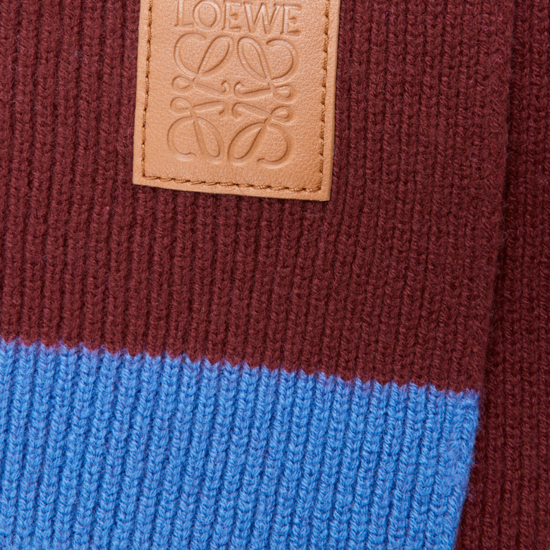 Asymmetric Scarf in Wool