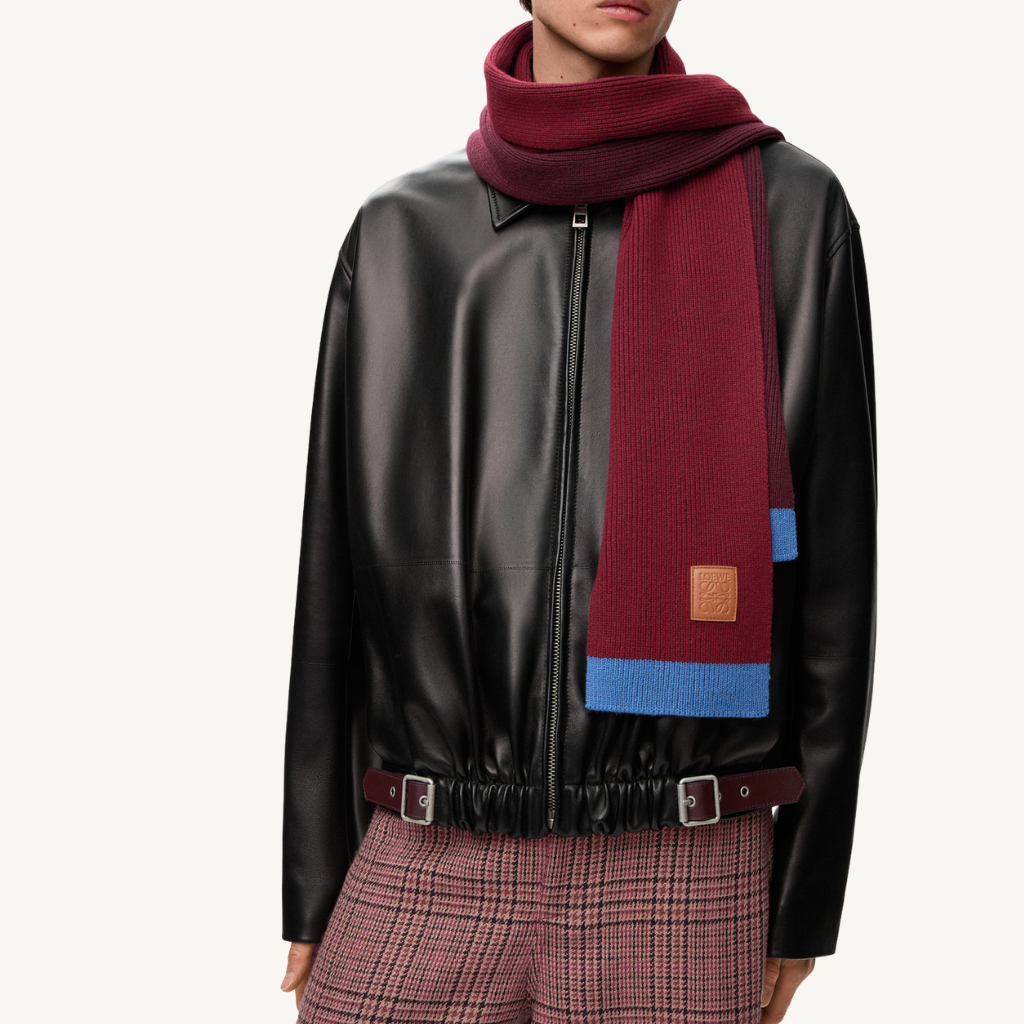 Asymmetric Scarf in Wool