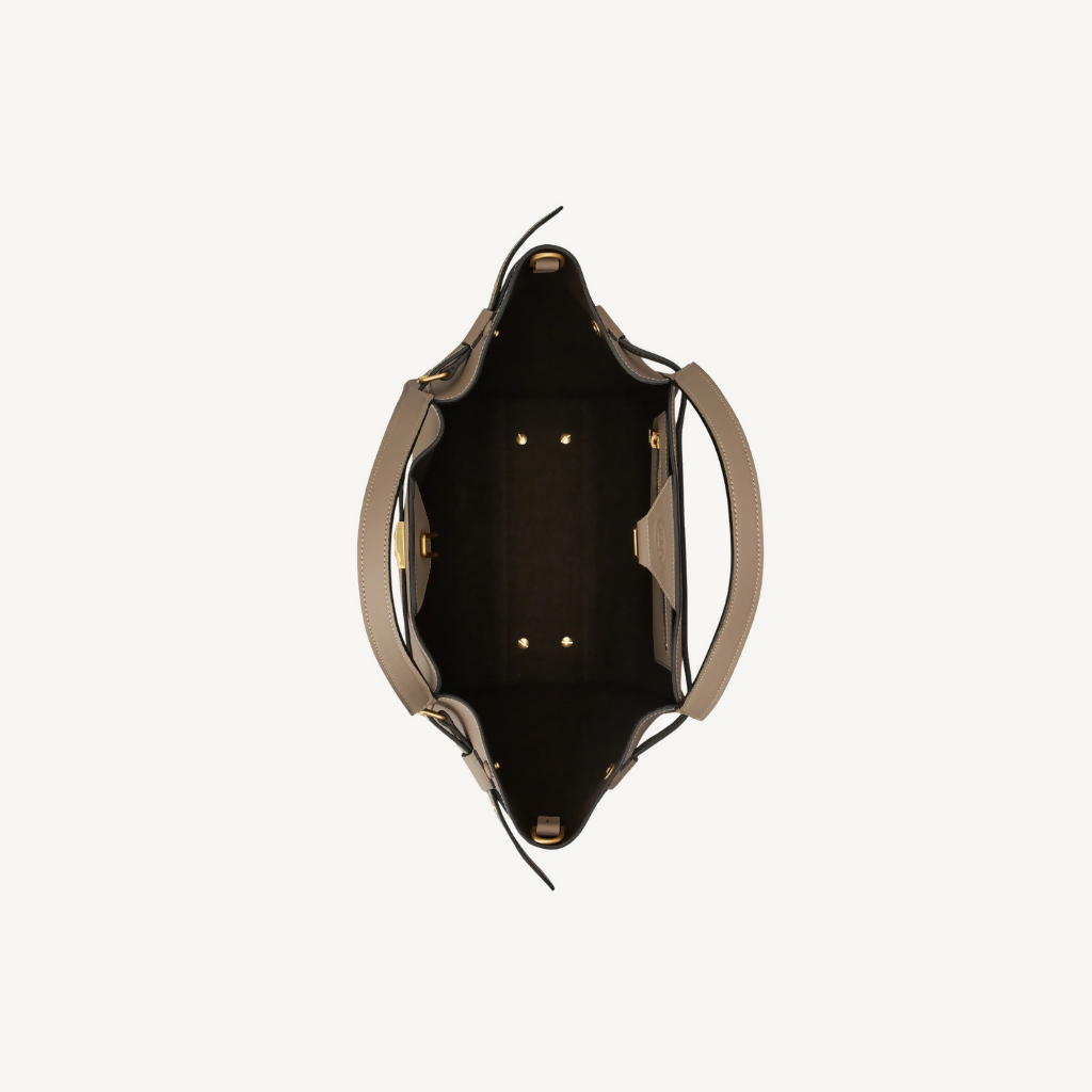 Shopping Bag in Leather Medium