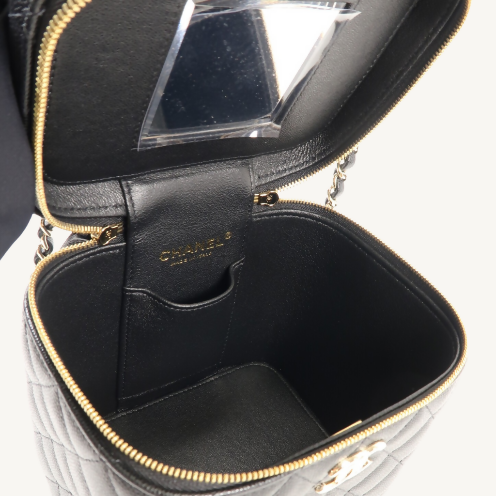 Caviar Quilted Small Top Handle Vanity Case