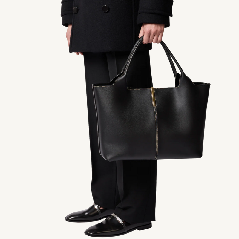 Shopping Bag in Leather Medium-Small