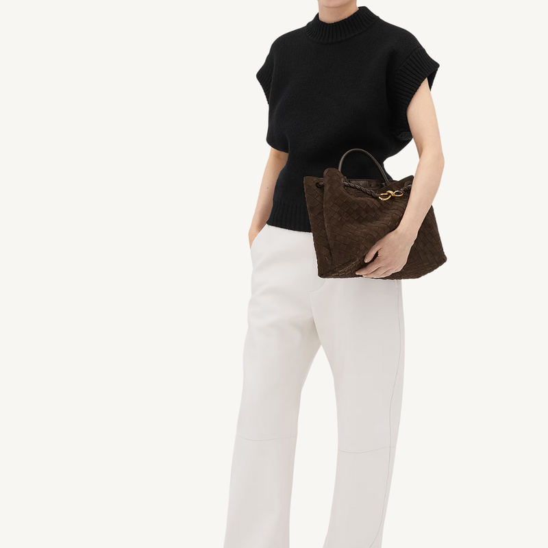 Medium Andiamo in Suede