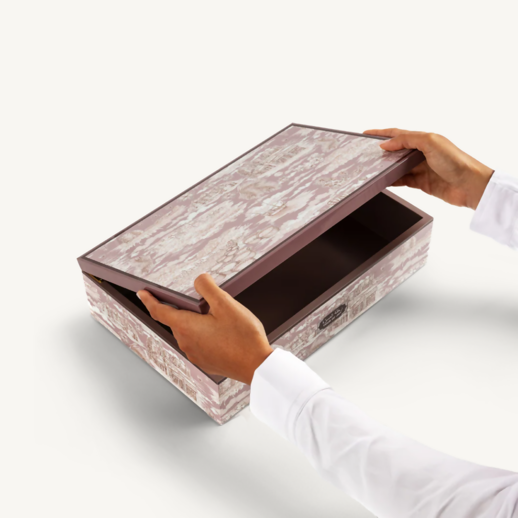 علبة خشب تور أوف جوي (كبيرة)