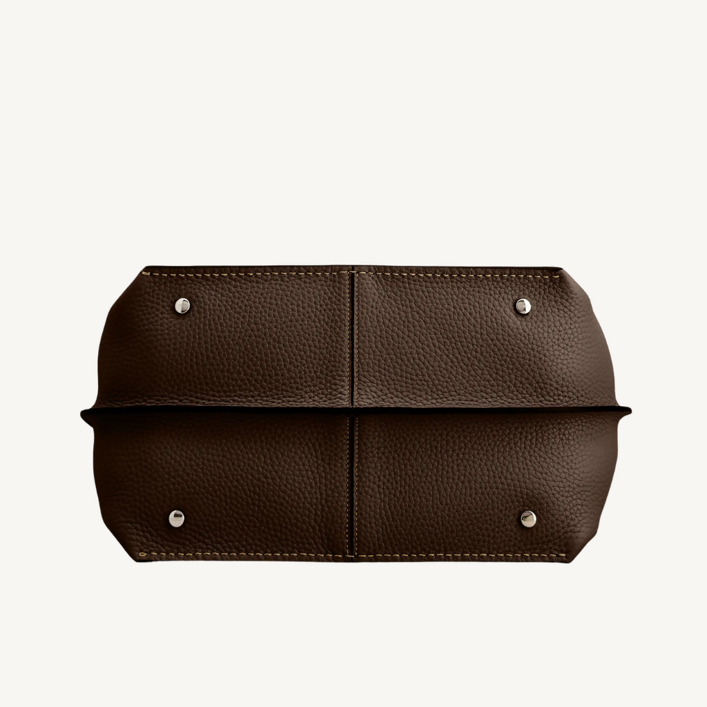 Bucket Bag in Leather Medium