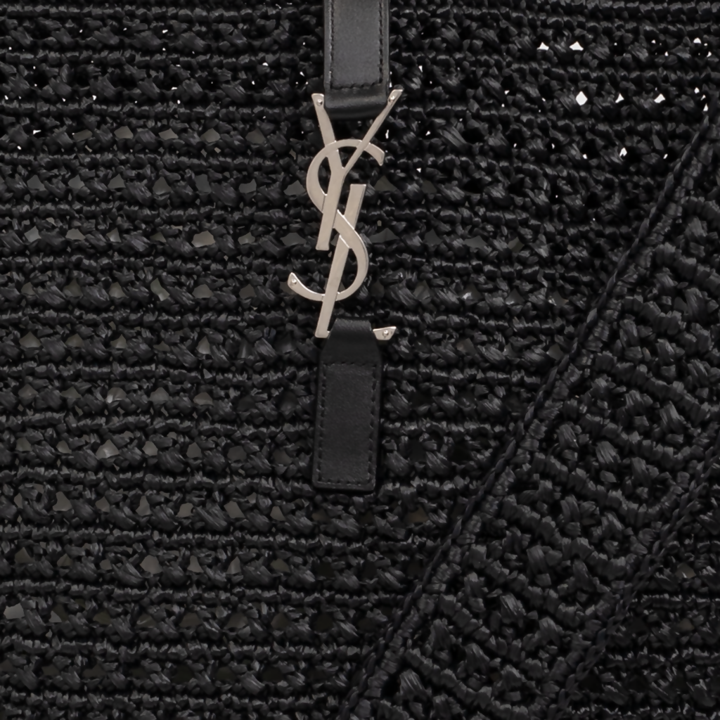 Le 5 À 7 Medium Tote in Raffia