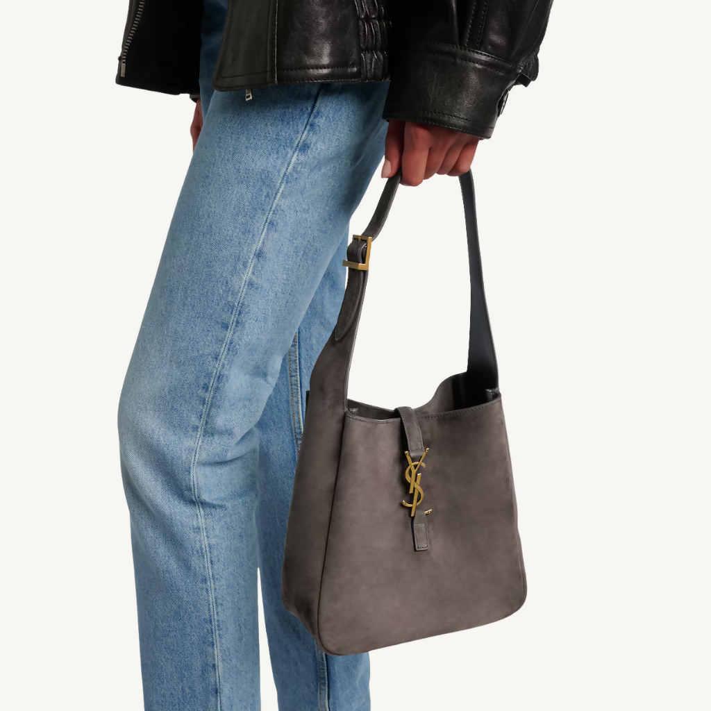 Le 5 À 7 - Small in Suede